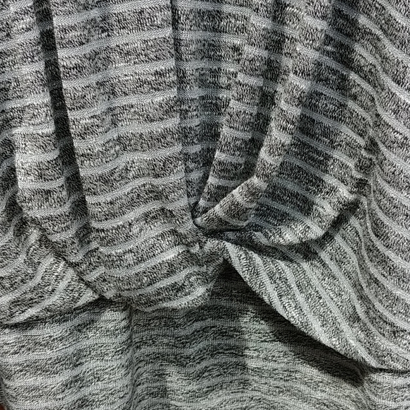 *BNWT Maurice knotted shirt - Picture 4 of 4